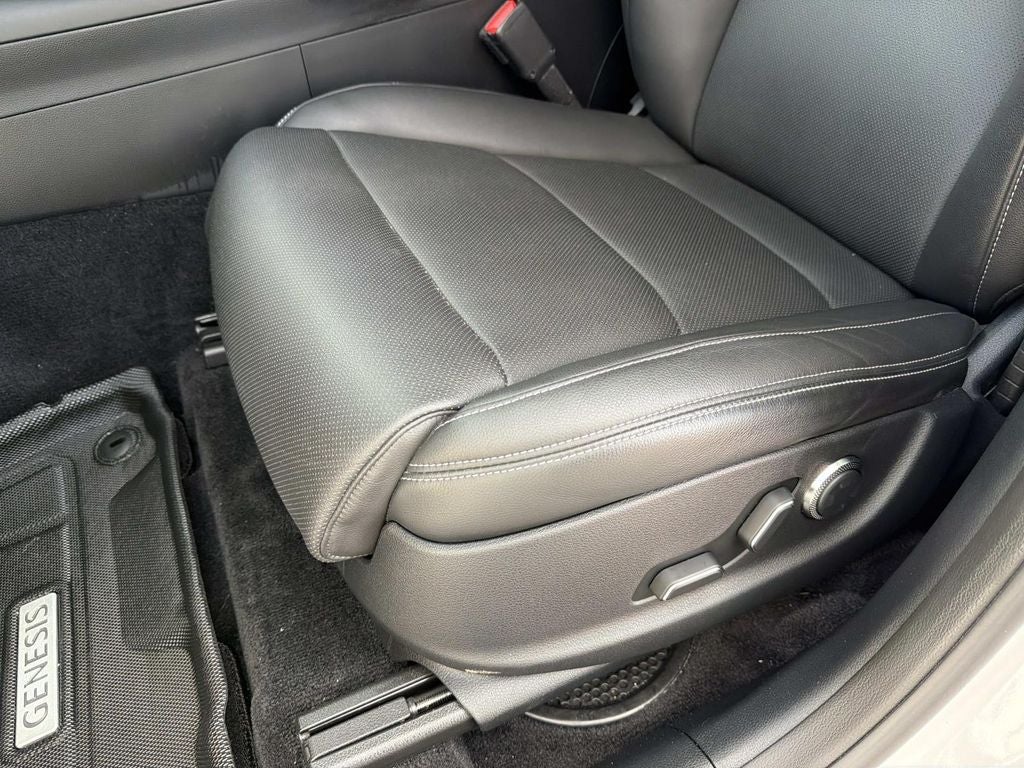 2023 Genesis GV70 2.5T