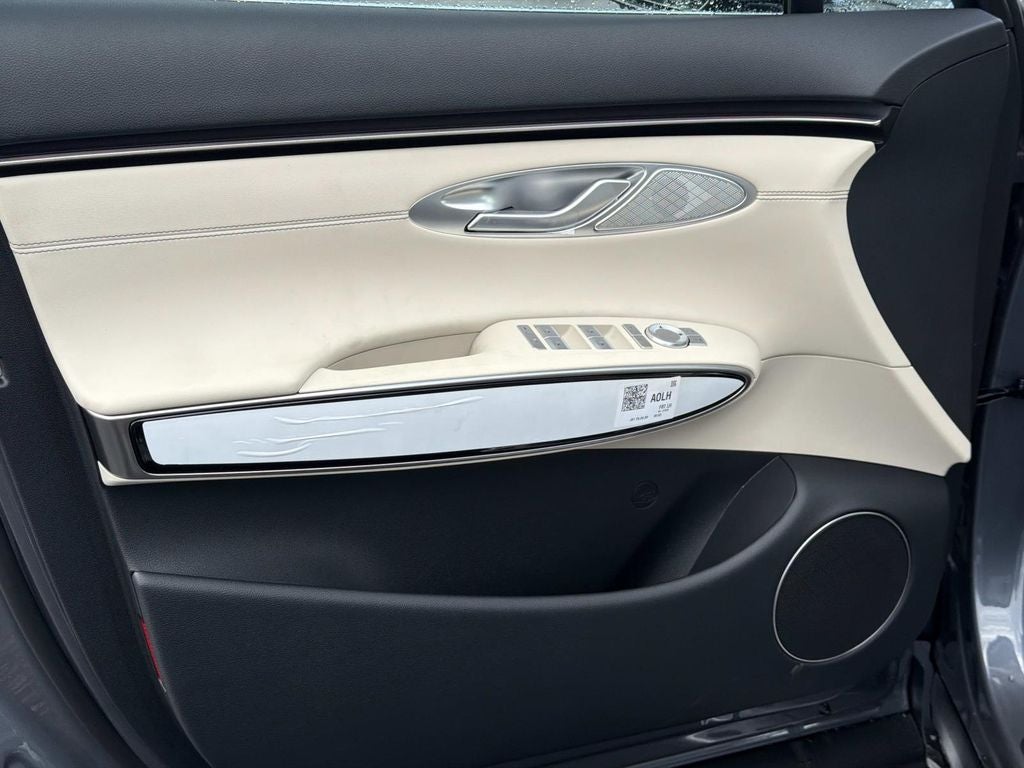 2027 Genesis GV70 2.5T