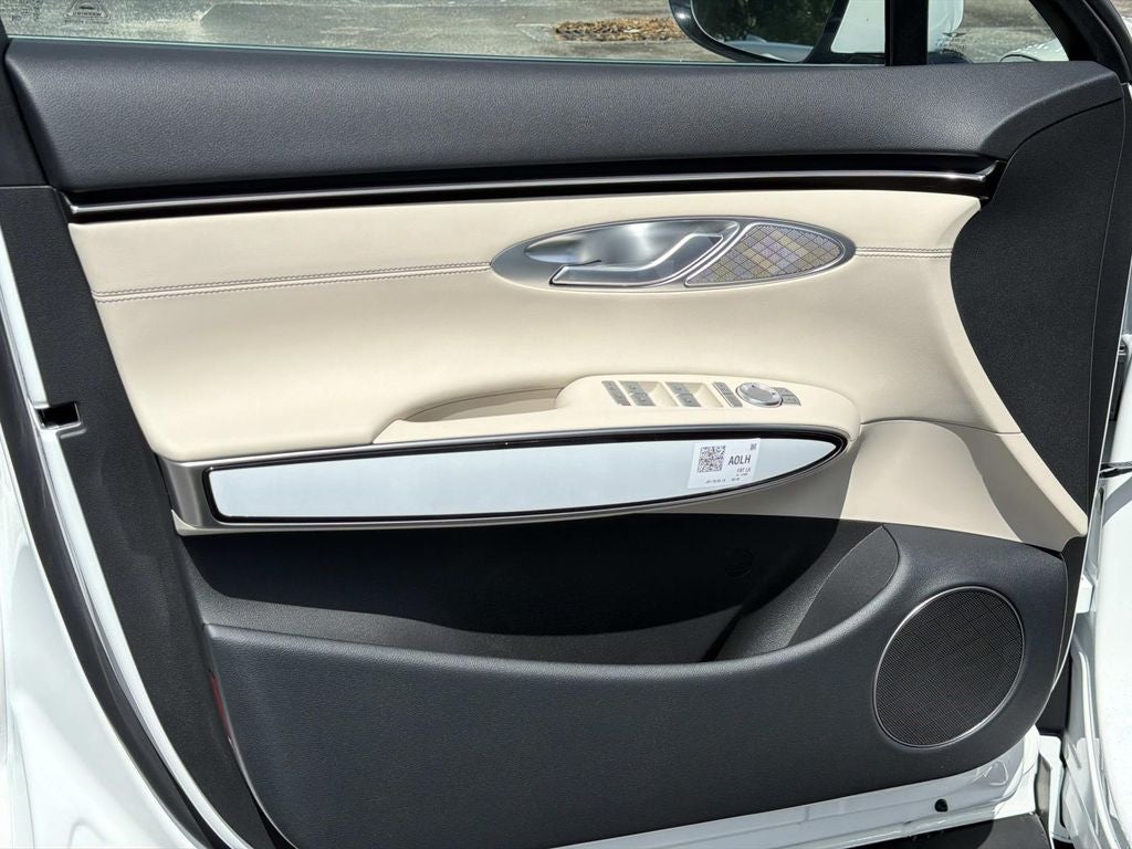 2027 Genesis GV70 2.5T