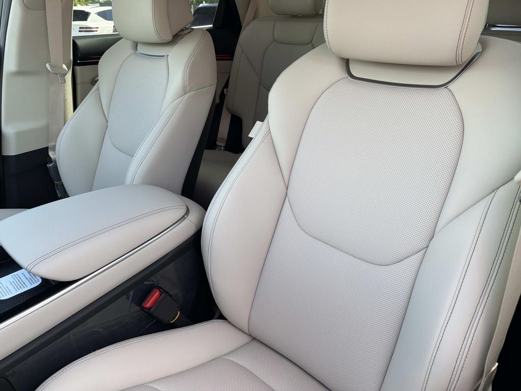 2027 Genesis GV70 2.5T