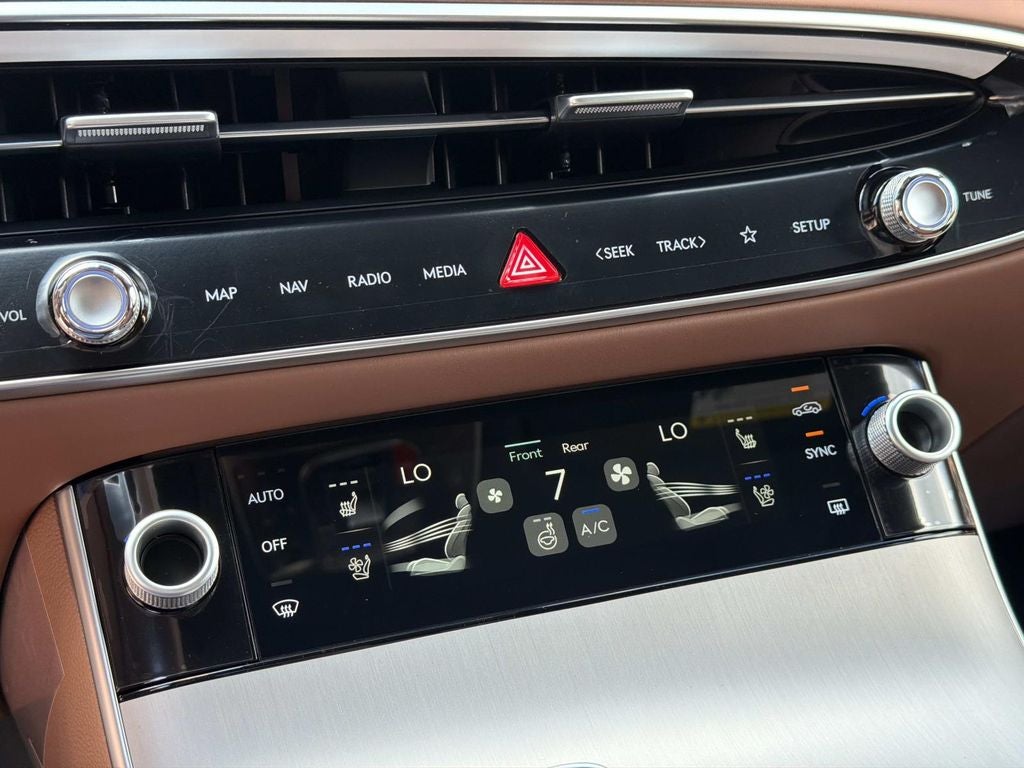 2026 Genesis GV70 2.5T Advanced