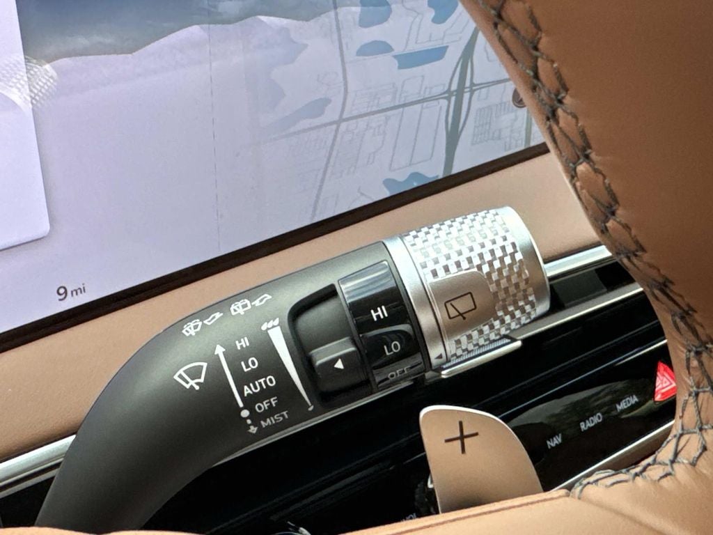 2026 Genesis GV70 2.5T Advanced