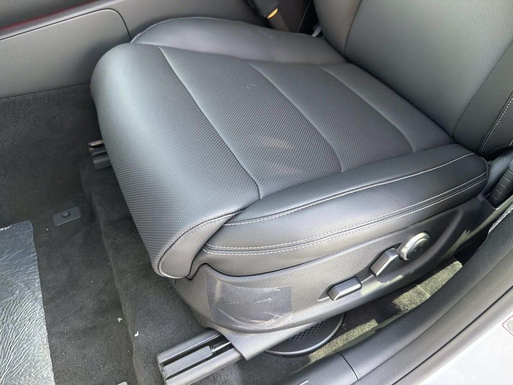 2027 Genesis GV70 2.5T Select