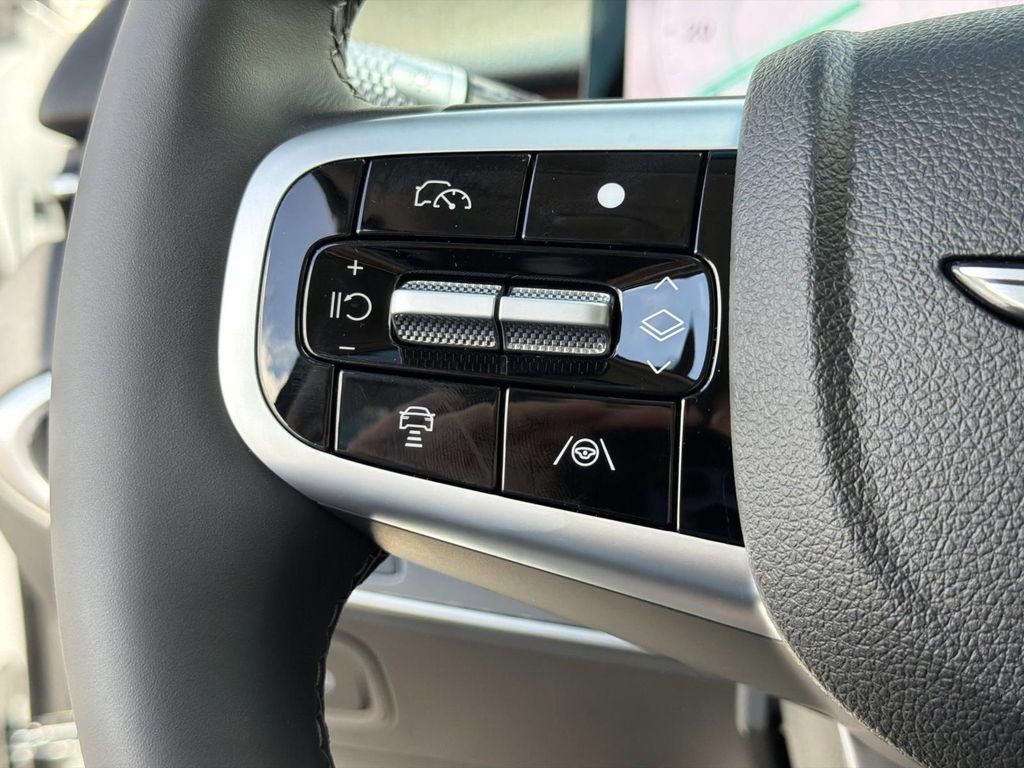 2027 Genesis GV70 2.5T Select