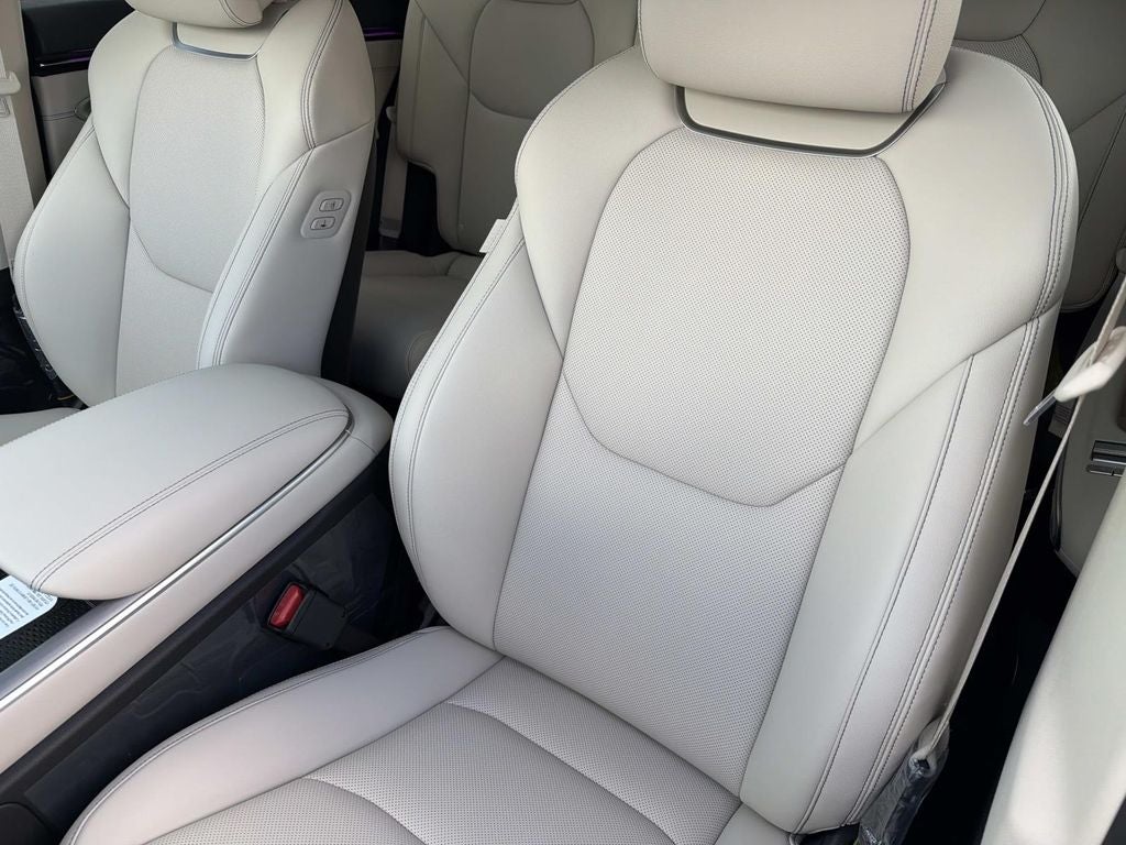 2027 Genesis GV70 2.5T Select