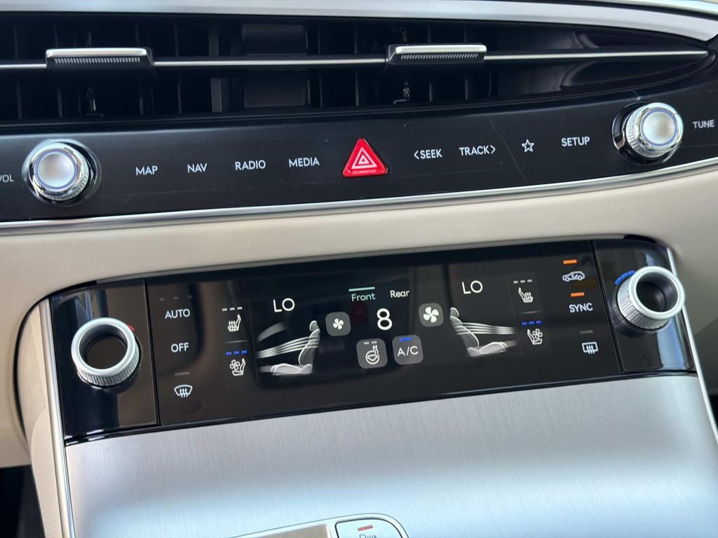2027 Genesis GV70 2.5T Advanced
