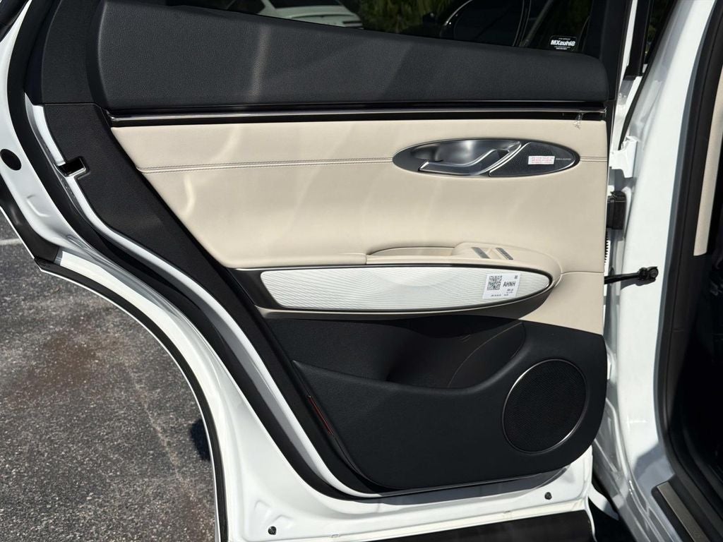 2027 Genesis GV70 2.5T Advanced