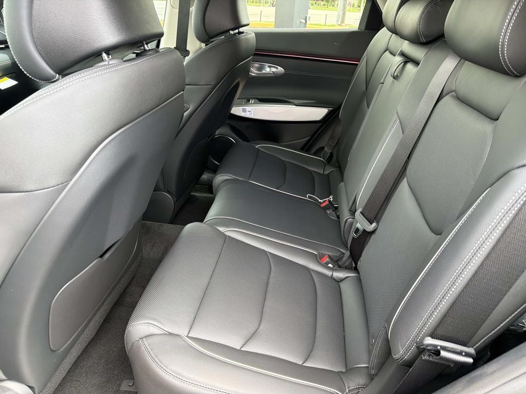 2027 Genesis GV70 2.5T Advanced