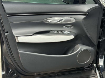 2027 Genesis GV70 2.5T Advanced