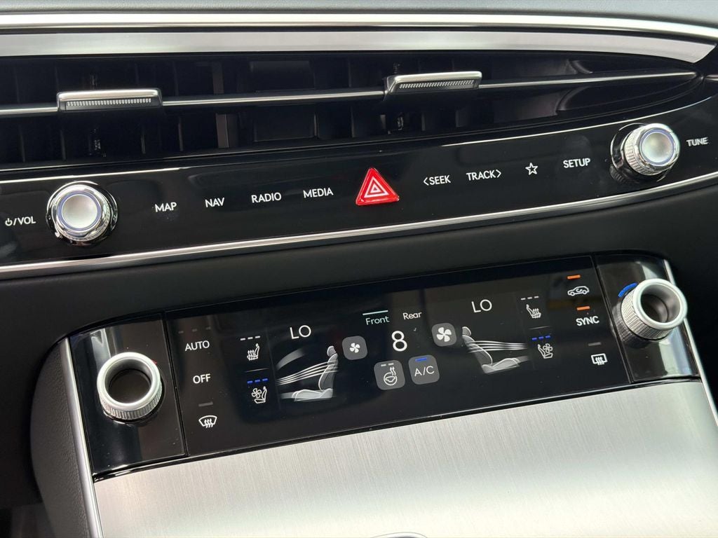 2027 Genesis GV70 2.5T Advanced
