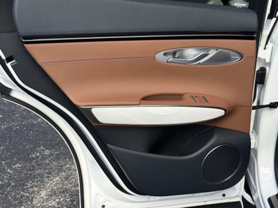 2027 Genesis GV70 2.5T Advanced
