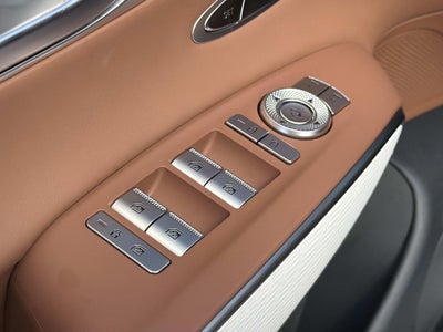 2027 Genesis GV70 2.5T Advanced