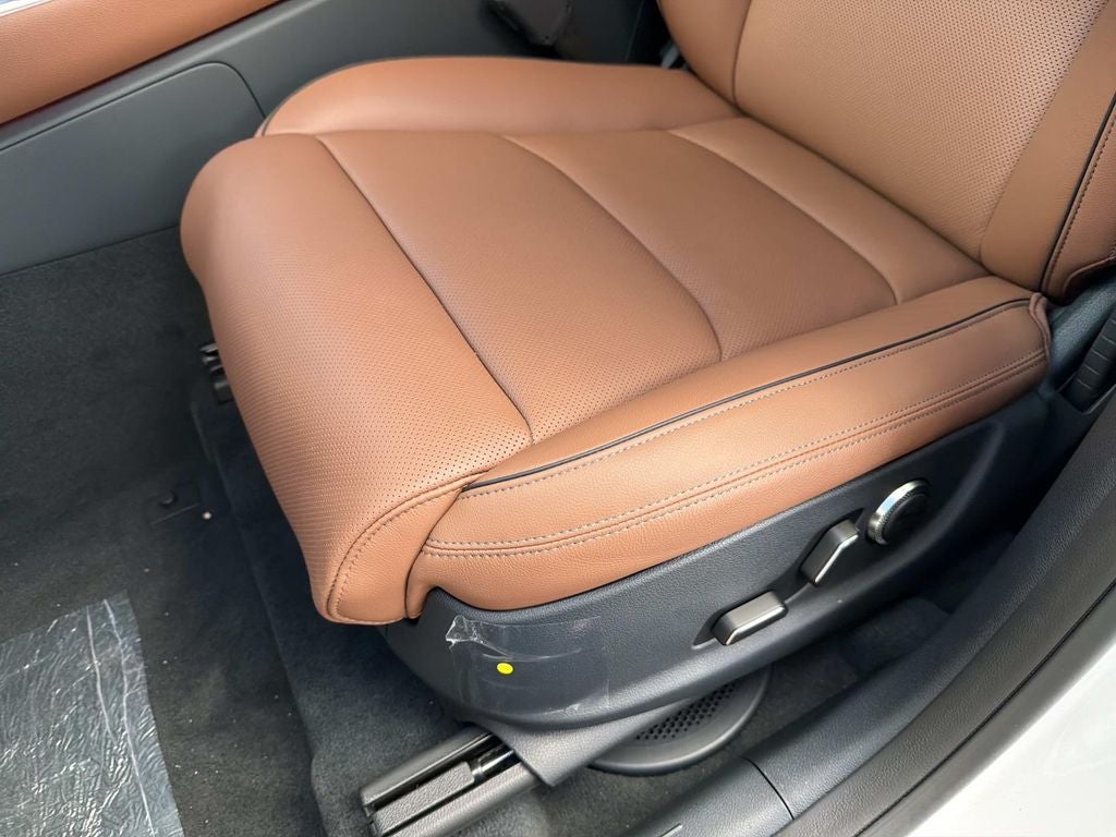 2027 Genesis GV70 2.5T Advanced