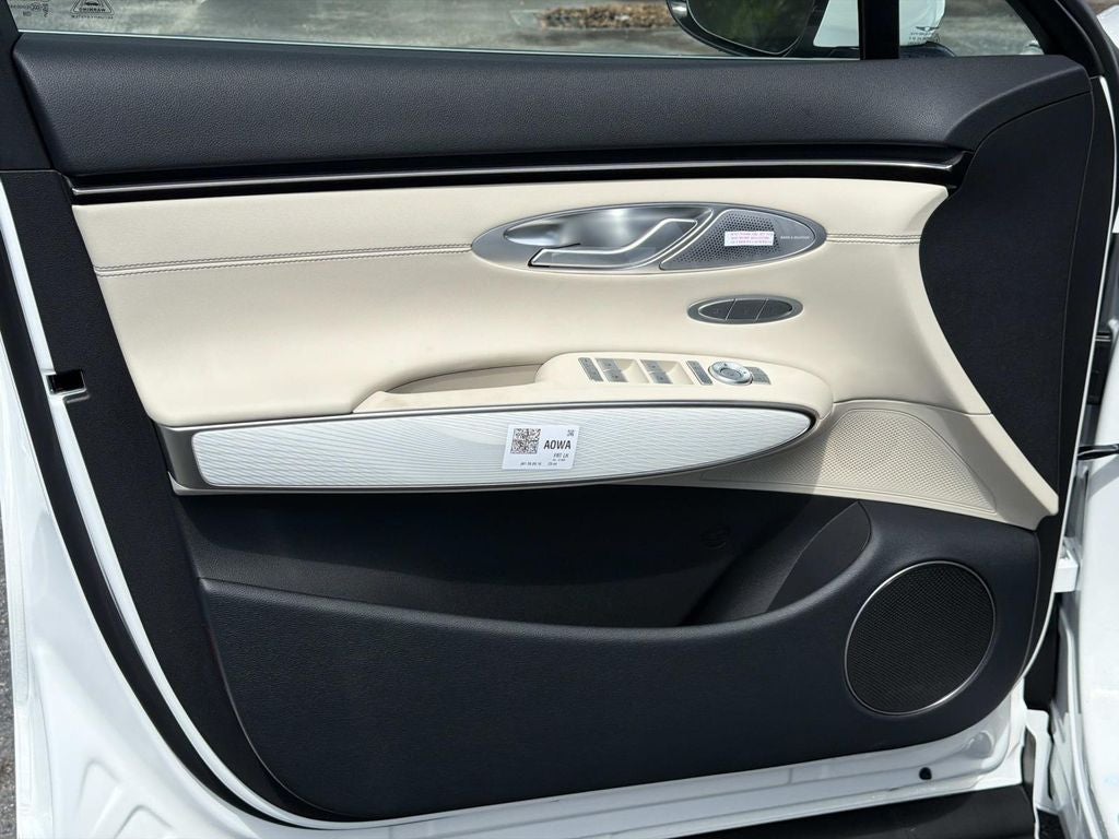 2027 Genesis GV70 2.5T Advanced