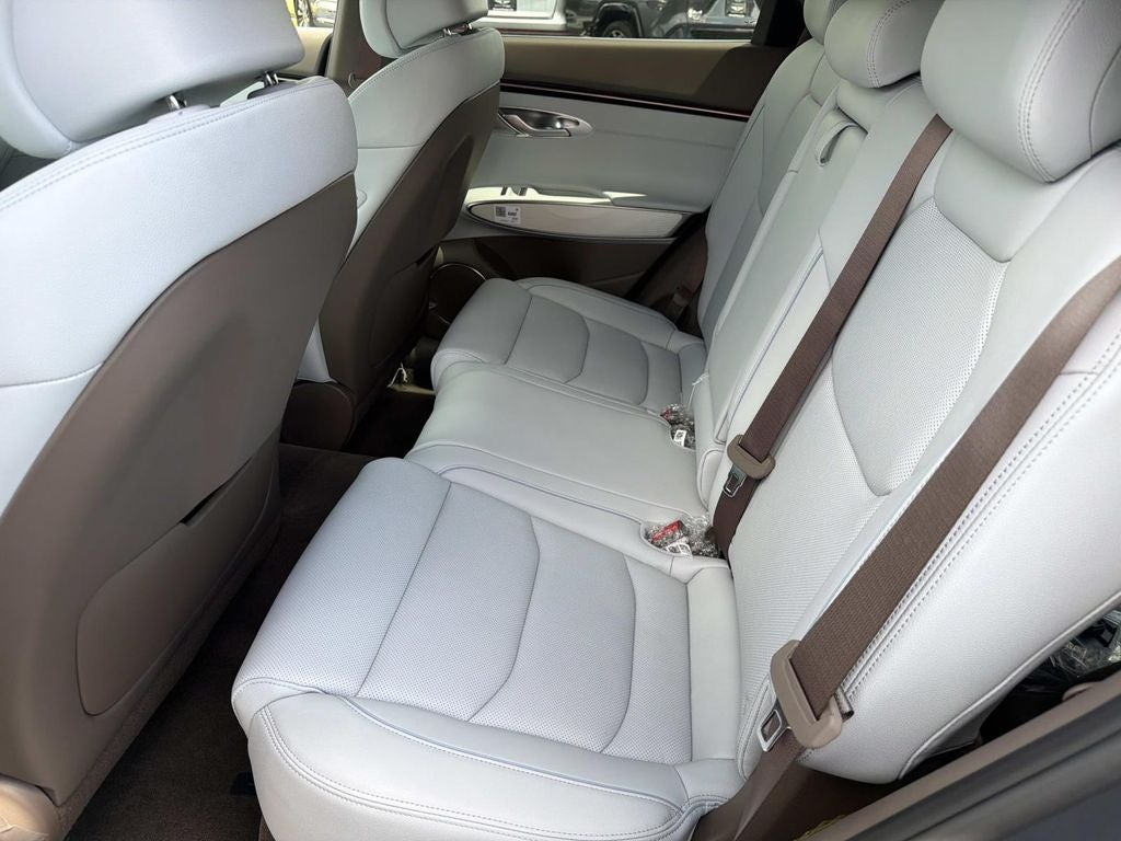 2027 Genesis GV70 2.5T Advanced