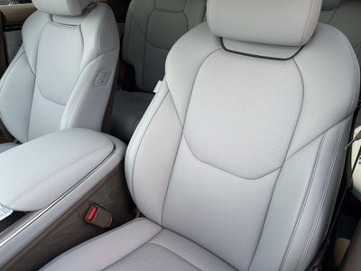 2027 Genesis GV70 2.5T Advanced