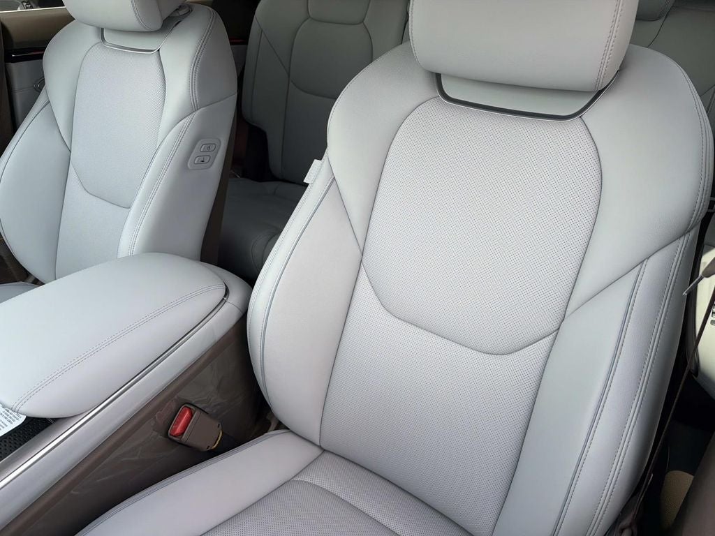 2027 Genesis GV70 2.5T Advanced