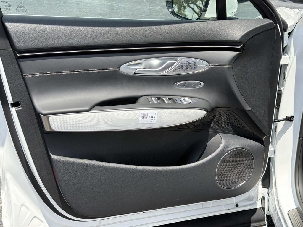 2027 Genesis GV70 2.5T Advanced