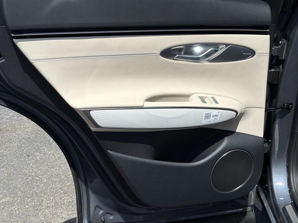 2027 Genesis GV70 2.5T Advanced