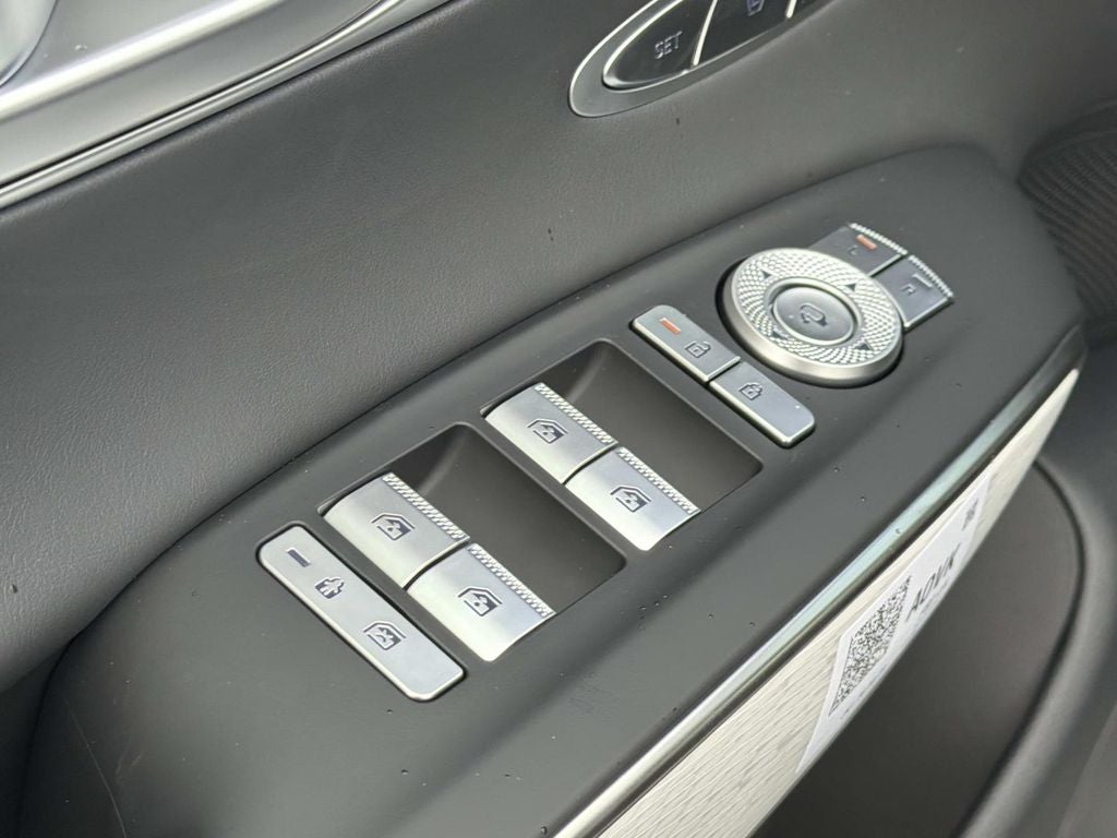 2027 Genesis GV70 2.5T Advanced