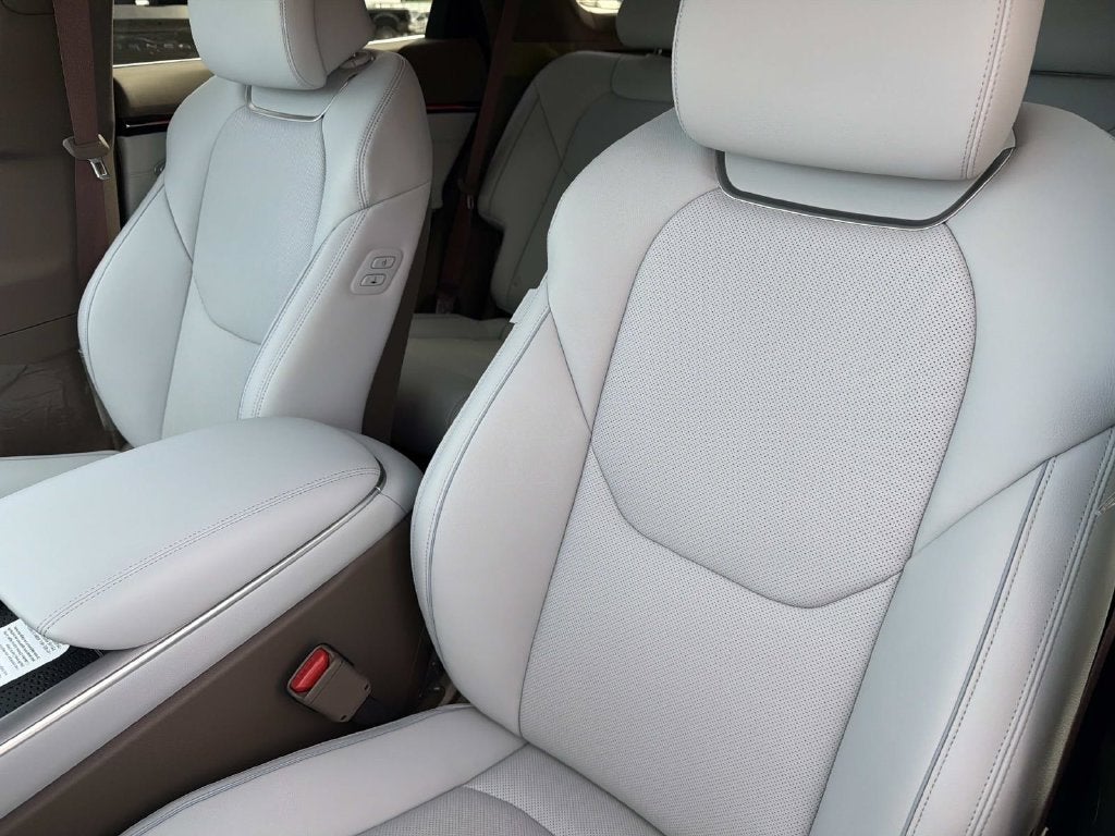 2027 Genesis GV70 2.5T Advanced