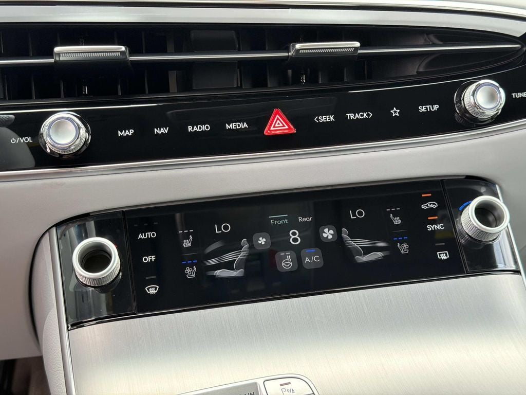 2027 Genesis GV70 2.5T Advanced