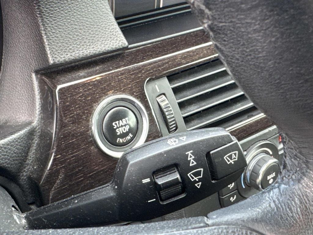 2012 BMW 3 Series 328i