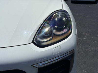 2018 Porsche Cayenne Base