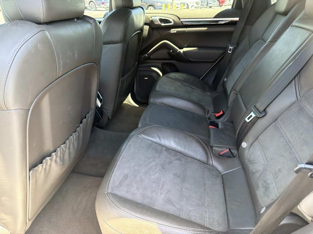 2018 Porsche Cayenne Base