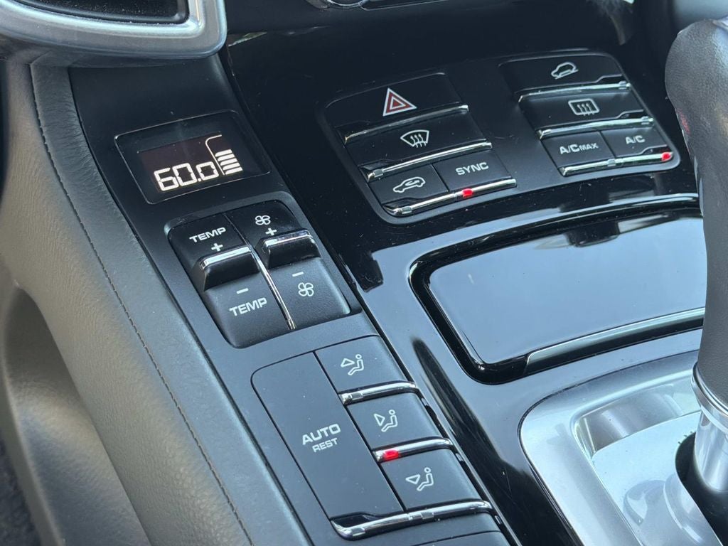 2018 Porsche Cayenne Base