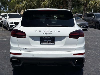 2018 Porsche Cayenne Base