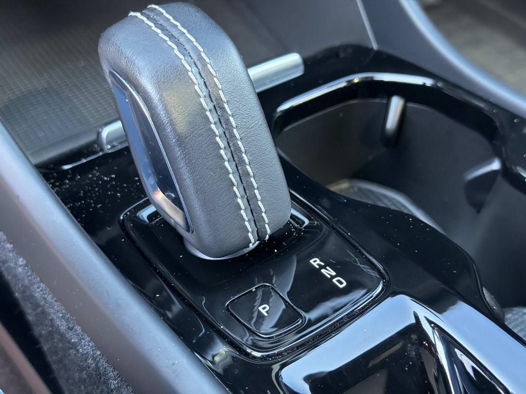 2021 Volvo XC40 R-Design