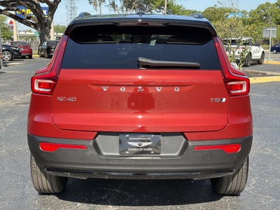 2021 Volvo XC40 R-Design