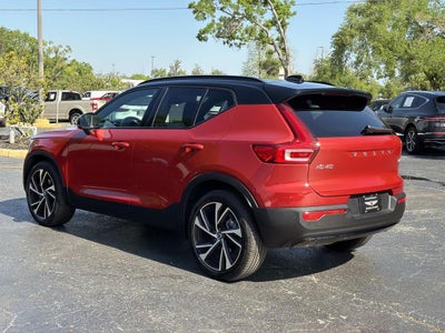 2021 Volvo XC40 R-Design