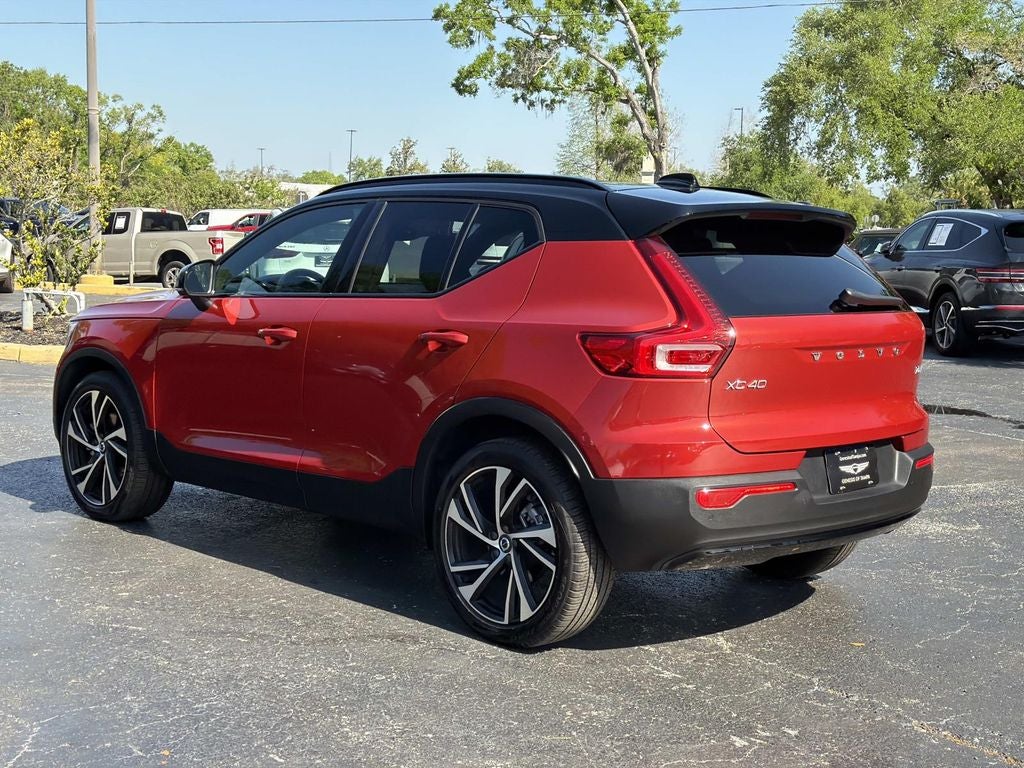 2021 Volvo XC40 R-Design