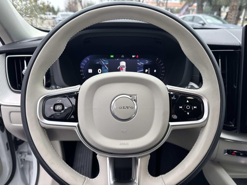 2026 Volvo XC60 B5 Ultra
